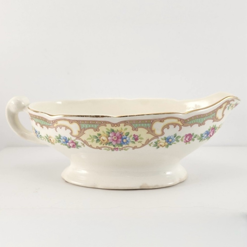 Vintage Gravy Boat Mildred by Mount Clemens